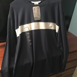 Vintage men’s Nike pullover NWT Super Soft!